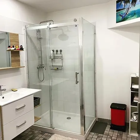 Shared Cosy Living - Downtown דירה אמיינס